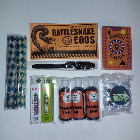 Deluxe Magic & Jokes Set - Picture 13 of 16